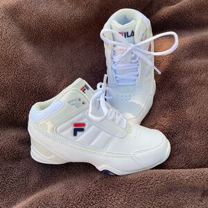 NWOT Fila Shoes